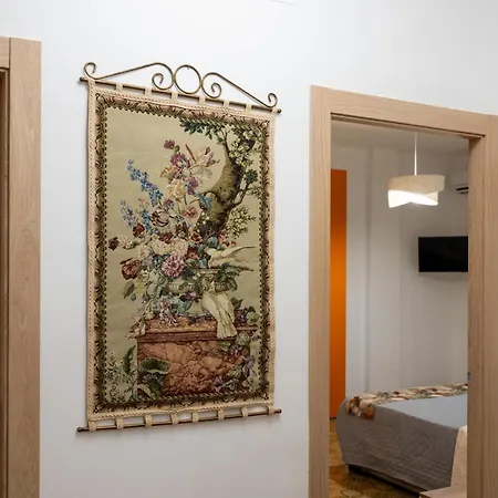 Benvenuti Al Centro Oda ve Kahvaltı Caserta